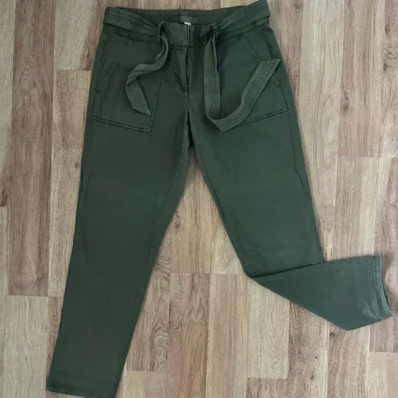 Ann Taylor Loft Cargo Tie-Belt in Army Green in Size 6 - Picture 3 of 7